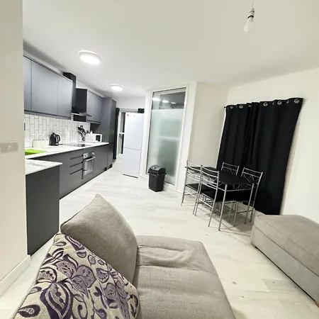 홈스테이 Comfortable Westbury-on-trym 브리스틀